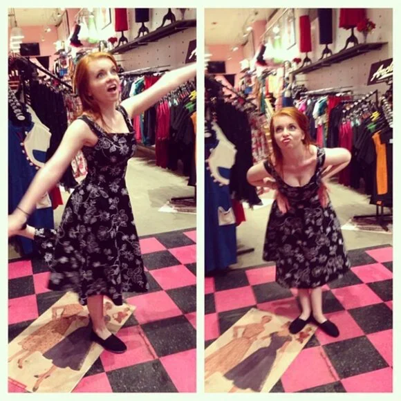 Bettie Page by Tatyana New Lamour Dress - Picture 3 of 9